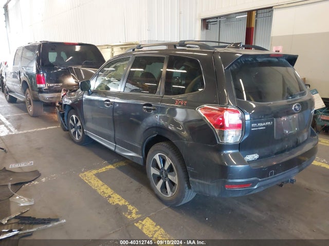 Subaru Forester 2.5i Premium 2017 JF2SJAGC3HH462479 Image 3