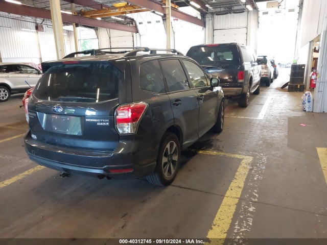 Subaru Forester 2.5i Premium 2017 JF2SJAGC3HH462479 Image 4
