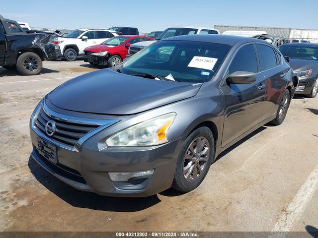 Nissan Altima 2.5 S 2015 1N4AL3AP9FN918470 Image 2