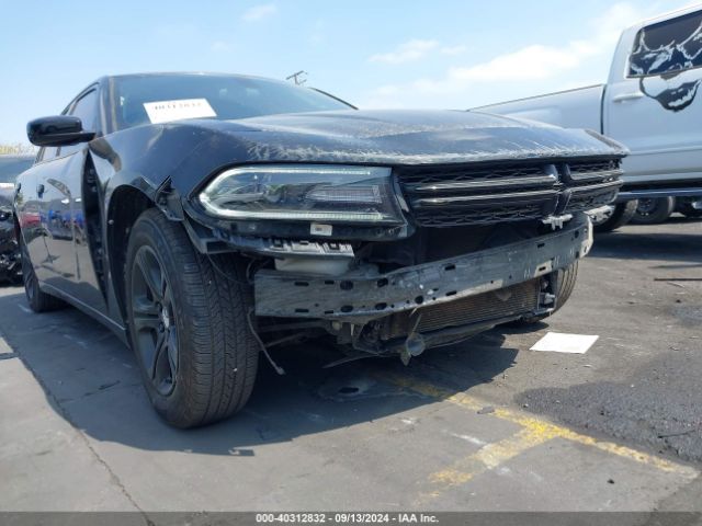 2C3CDXBG9LH101028 Dodge Charger Sxt Rwd