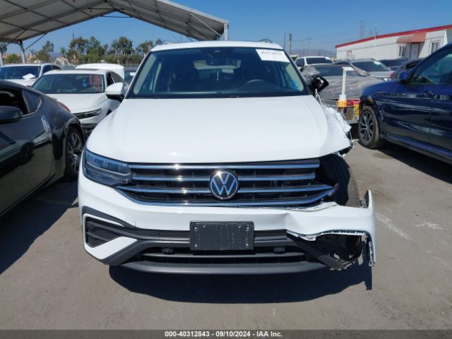 3VV2B7AX1NM131127 Volkswagen Tiguan 2.0t Se