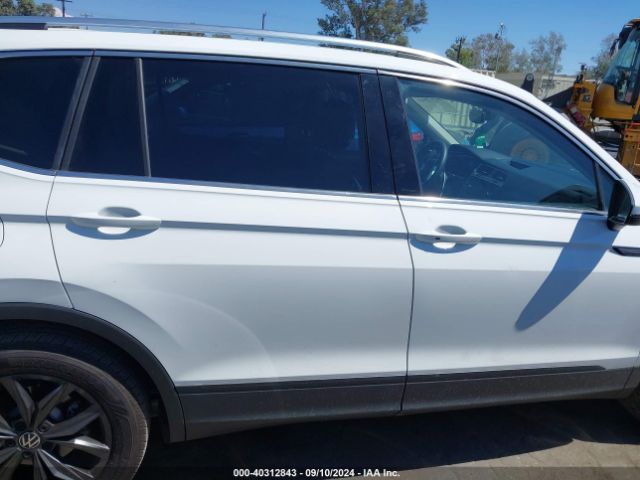 3VV2B7AX1NM131127 Volkswagen Tiguan 2.0t Se