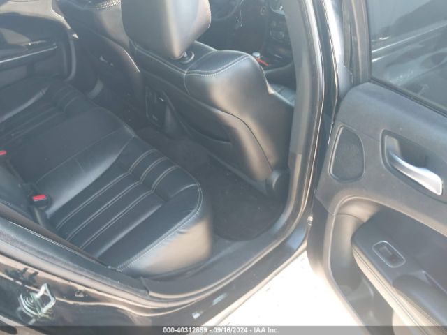 2C3CCABG0HH582472 Chrysler 300 300s