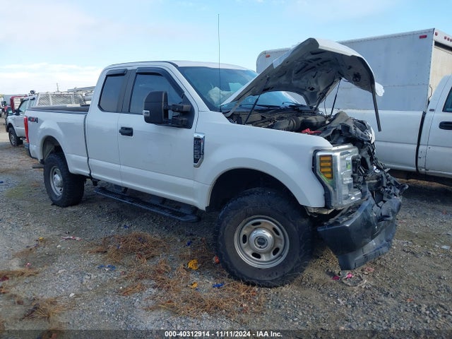 2019 1FT7X2B69KEG53438 main image