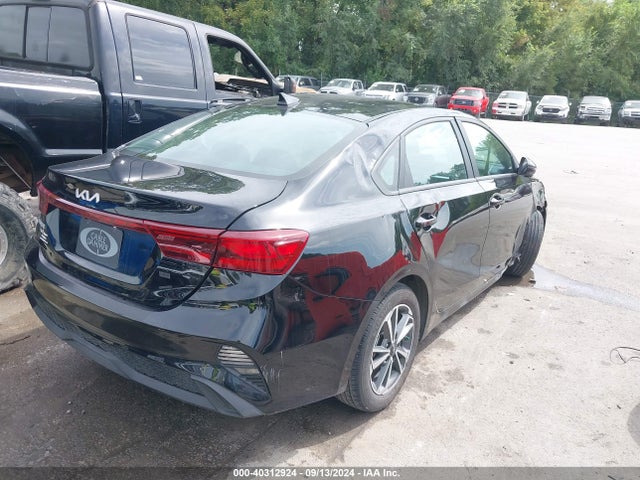 KIA Forte Lxs 2023 3KPF24AD6PE680906 Image 4