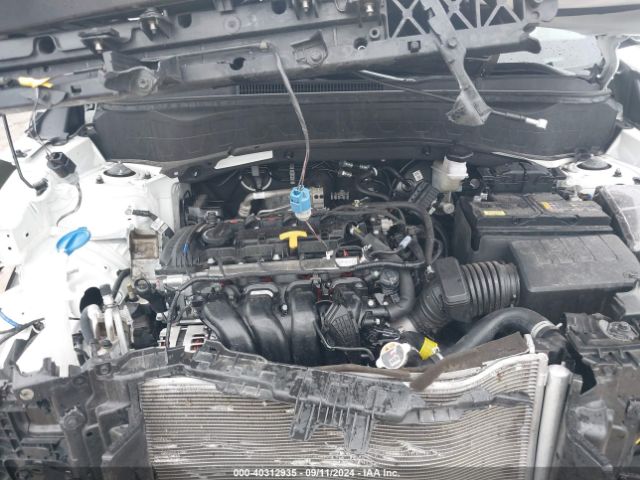 KNDER2AA7R7629158 KIA SELTOS EX