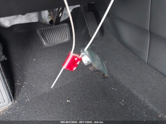 KNDER2AA7R7629158 KIA SELTOS EX