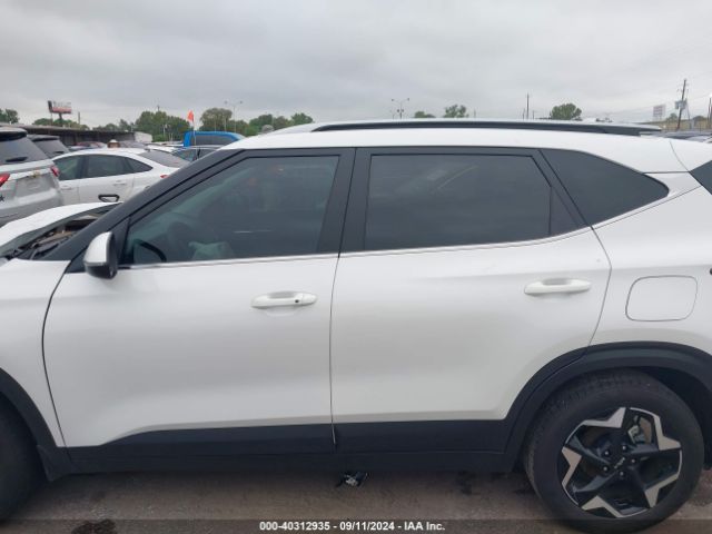 KNDER2AA7R7629158 KIA SELTOS EX