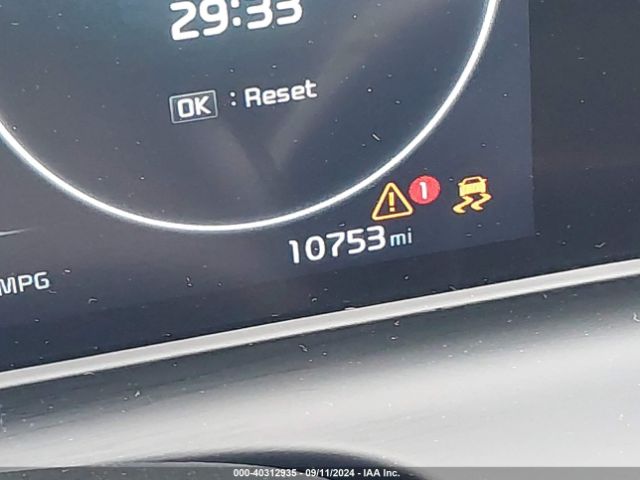 KNDER2AA7R7629158 KIA SELTOS EX