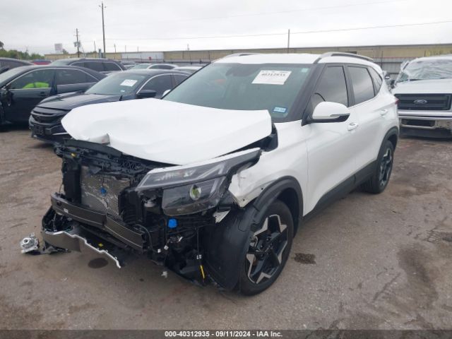 KNDER2AA7R7629158 KIA SELTOS EX