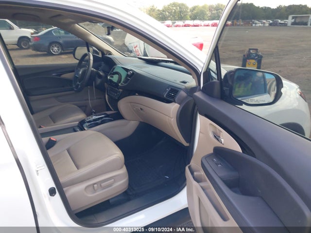Honda Pilot Awd Touring 7 Passenger 2022 5FNYF6H67NB095680 Image 5