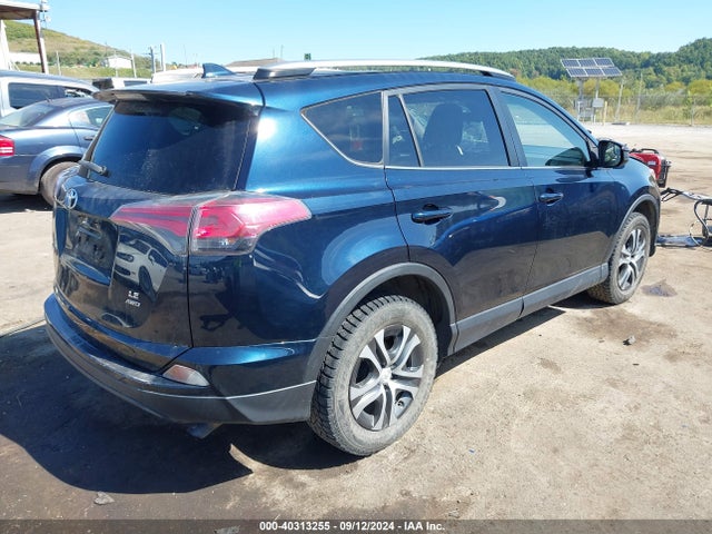 Toyota RAV4 LE 2017 JTMBFREV9HJ706521 Image 4
