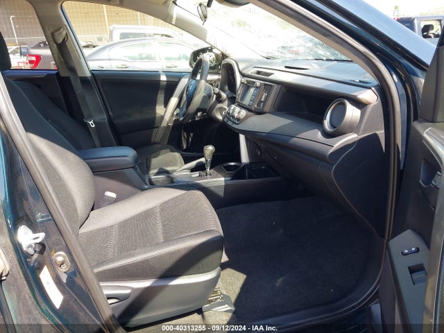 Toyota RAV4 LE 2017 JTMBFREV9HJ706521 Image 5