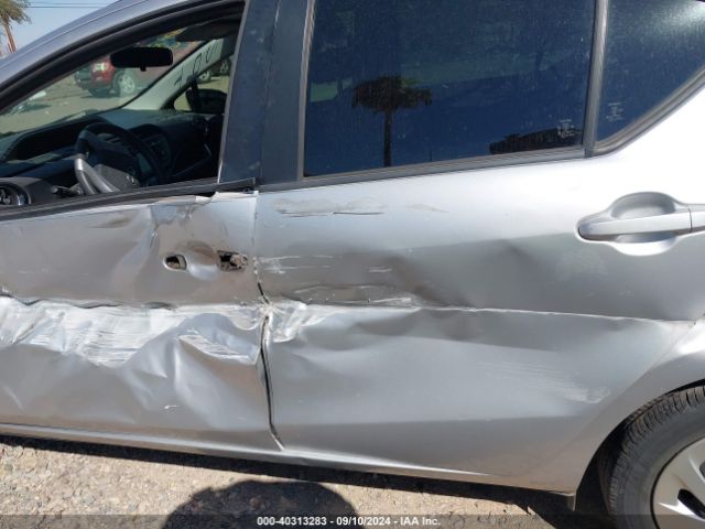 JTDKDTB39G1590242 Toyota Prius C Two