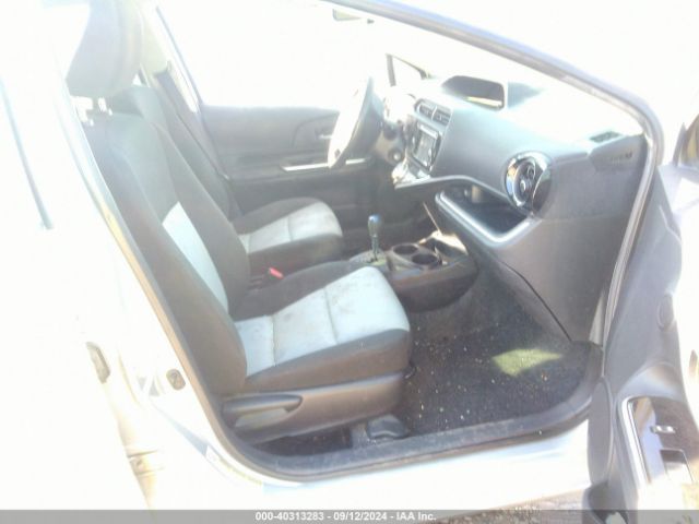 JTDKDTB39G1590242 Toyota Prius C Two