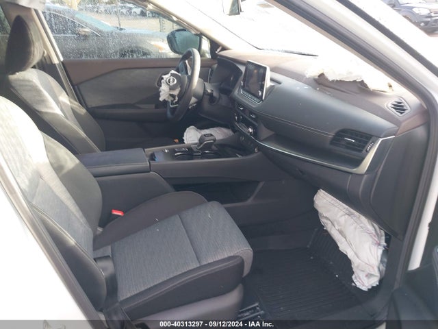 JN8BT3BA1PW430591 Nissan Rogue Sv Fwd