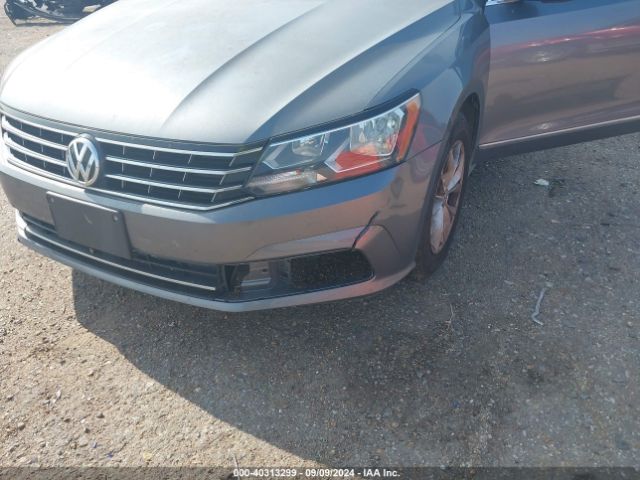 1VWAS7A31GC035992 Volkswagen Passat 1.8t S