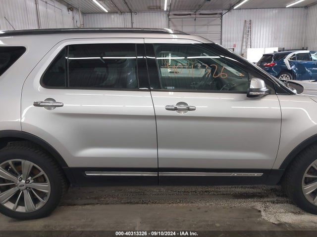 Ford Explorer Limited 2018 1FM5K8F89JGA89647 Image 14
