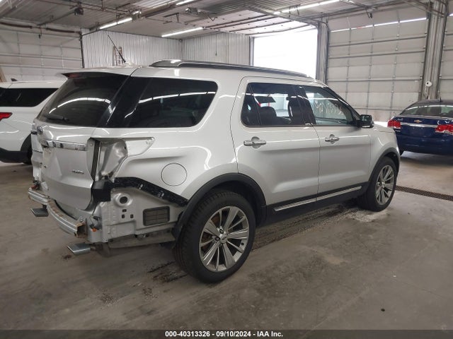 Ford Explorer Limited 2018 1FM5K8F89JGA89647 Image 4