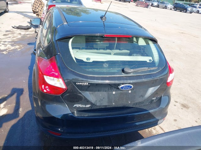 Ford FOCUS SE 2014 1FADP3K21EL243468 Image 17