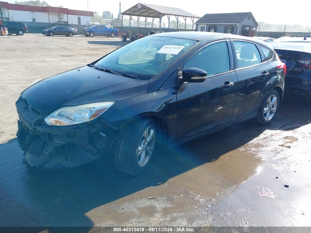 Ford FOCUS SE 2014 1FADP3K21EL243468 Image 2