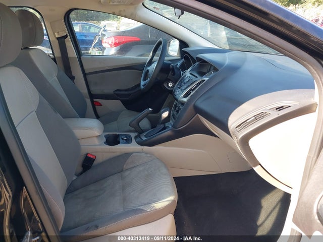 Ford FOCUS SE 2014 1FADP3K21EL243468 Image 5
