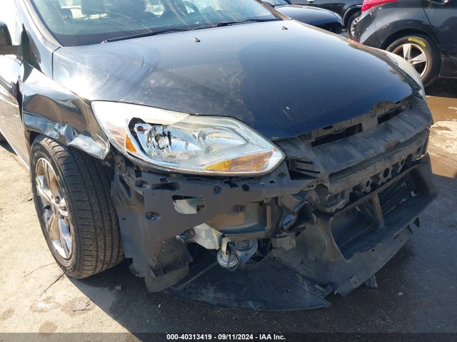 Ford FOCUS SE 2014 1FADP3K21EL243468 Image 6