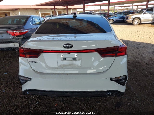 3KPF24AD8LE213836 KIA Forte Lxs