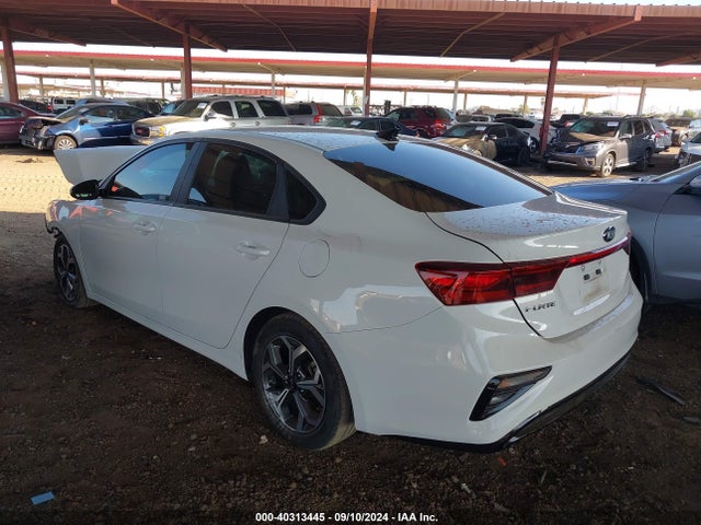 3KPF24AD8LE213836 KIA Forte Lxs