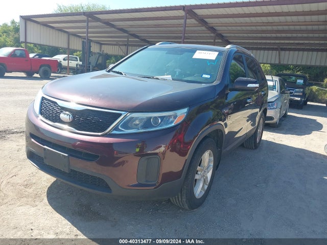 KIA Sorento Lx V6 2014 5XYKT4A77EG427082 Image 2