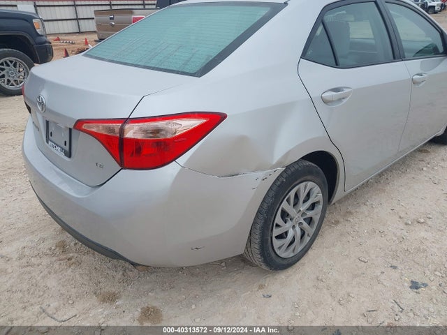 Toyota COROLLA LE 2017 5YFBURHE4HP681783 Image 18