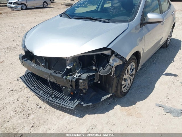 Toyota COROLLA LE 2017 5YFBURHE4HP681783 Image 6