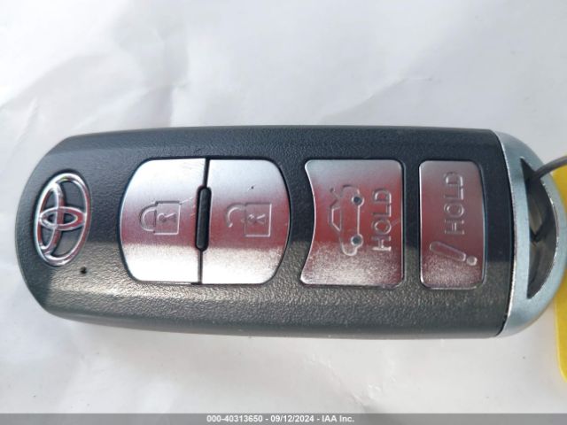 3MYDLBYV0JY315765 Toyota YARIS IA