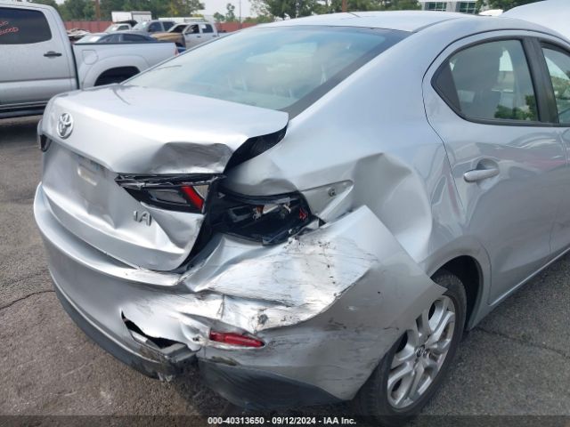 3MYDLBYV0JY315765 Toyota YARIS IA