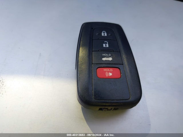 40313653 :رقم المزاد ، 4T1B21HKXKU521832 vin ، 2019 Toyota Camry Hybrid Xle مزاد بيع