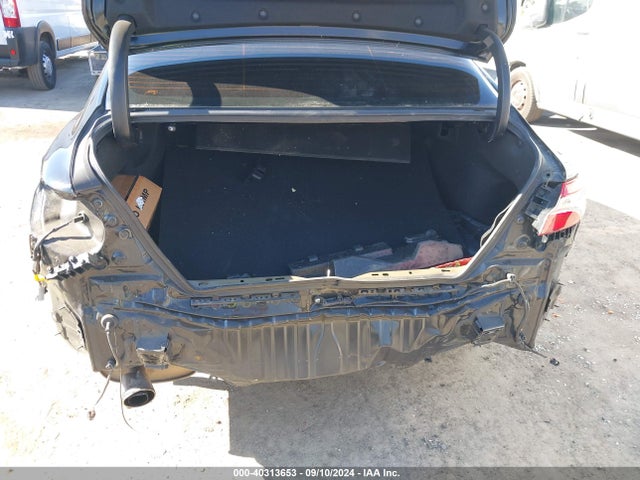 40313653 :رقم المزاد ، 4T1B21HKXKU521832 vin ، 2019 Toyota Camry Hybrid Xle مزاد بيع