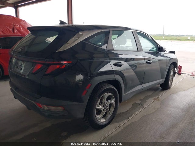 5NMJA3AE6NH141255 Hyundai TUCSON SE