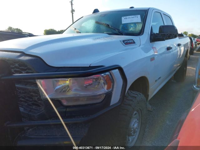 3C6UR5HJ7NG251545 RAM 2500 Tradesman  4x4 8' Box