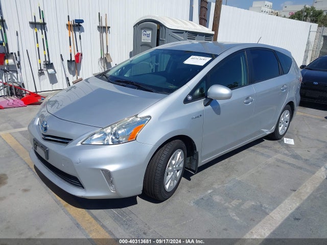 Toyota Prius V Two 2014 JTDZN3EU9EJ007925 Image 2