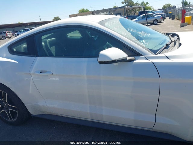 Ford Mustang Ecoboost Premium Fastback 2020 1FA6P8TH6L5120372 Image 13