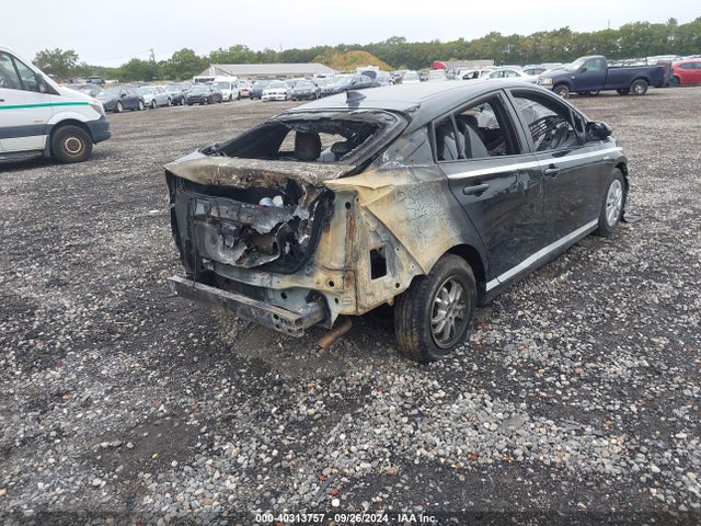 Toyota Prius Two 2016 JTDKBRFU1G3008392 Image 4