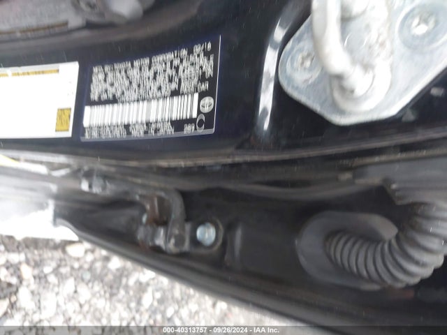 Toyota Prius Two 2016 JTDKBRFU1G3008392 Image 9