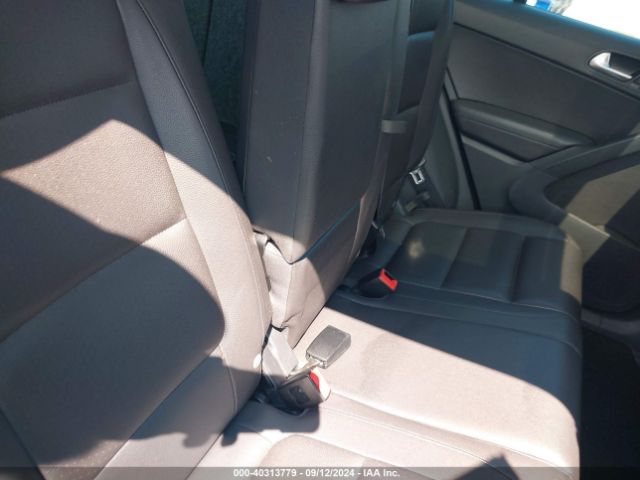 WVGBV7AX5GW608937 Volkswagen TIGUAN SE