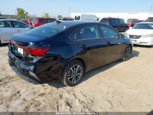 3KPF24ADXPE636276 KIA Forte Lxs