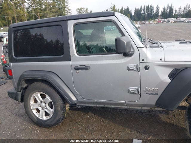 1C4GJXAN8LW203850 Jeep Wrangler Sport S 4x4