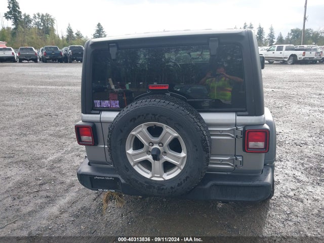 1C4GJXAN8LW203850 Jeep Wrangler Sport S 4x4