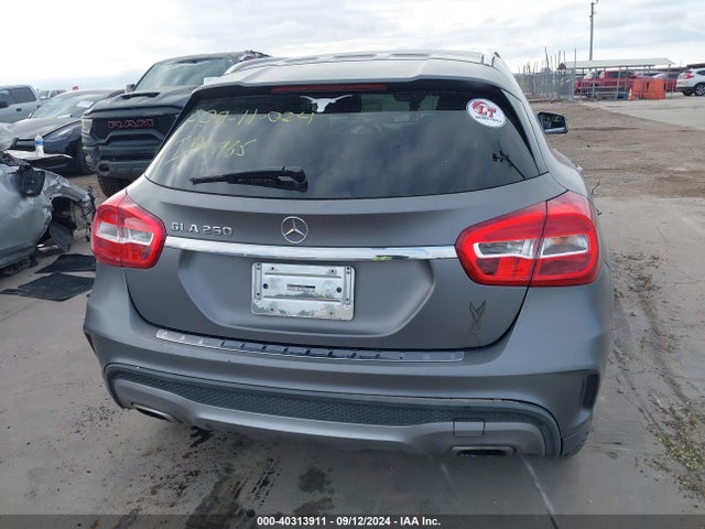 WDCTG4EB2FJ179567 Mercedes-Benz GLA 250