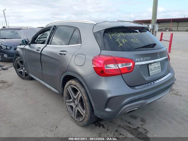 WDCTG4EB2FJ179567 Mercedes-Benz GLA 250