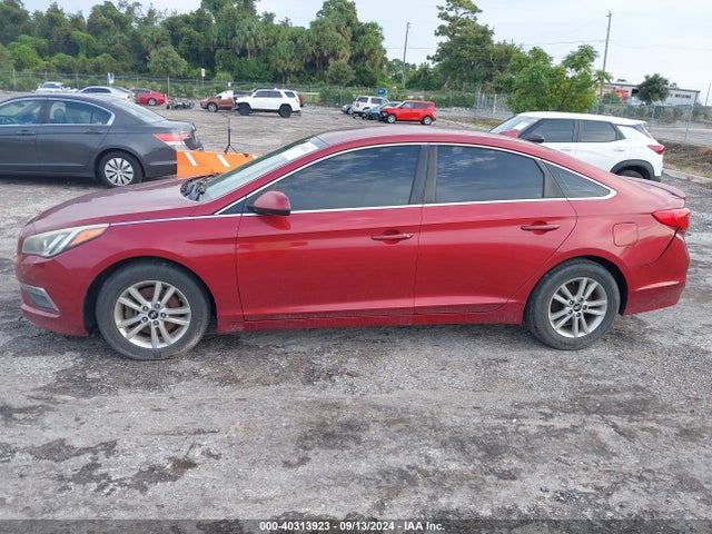Hyundai SONATA SE 2015 5NPE24AF3FH117965 Image 13