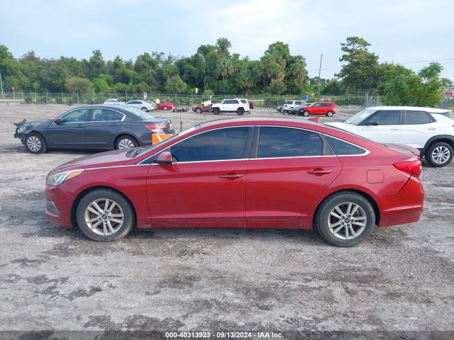 Hyundai SONATA SE 2015 5NPE24AF3FH117965 Image 14